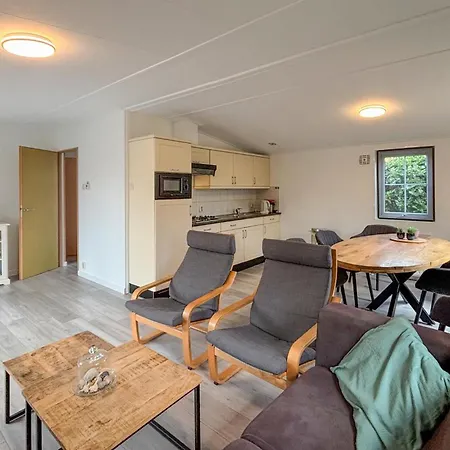 Awesome Stacaravan In With Wifi * Goedereede