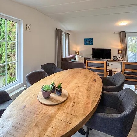 Awesome Stacaravan In With Wifi Kemp *